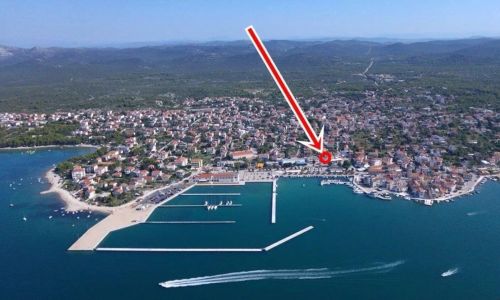 Apartment Denis Pirovac