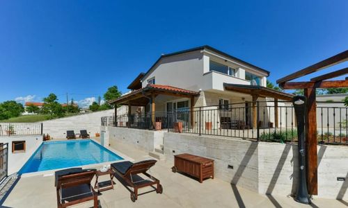 House Kate Benkovac