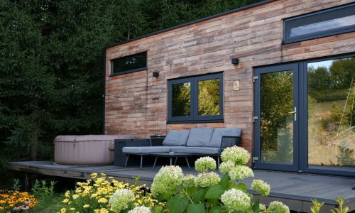 Coniferis Retreat Tomnatic