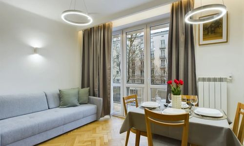 Lewartowskiego 4 | Urocze Studio | Wi-Fi