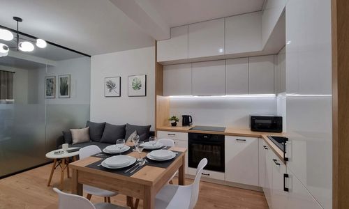 Aleje Wolności 13 | Nowoczesne Studio | Balkon Nowy Sącz