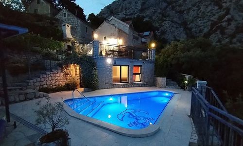 Ház Családok Részére Medencével Makarska - 22882