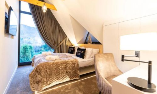 Skyline Villa with terrace jacuzzi and sauna A