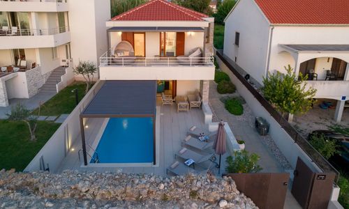 Villa La Thalia Nin