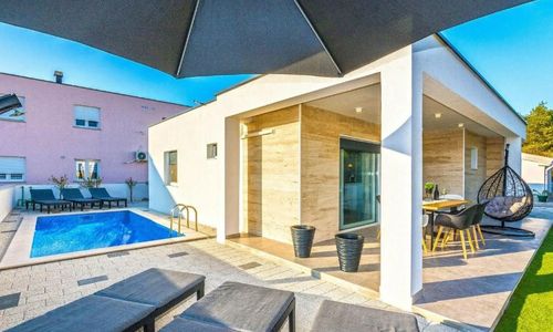 Luxusvilla Medencével Vir - 23776