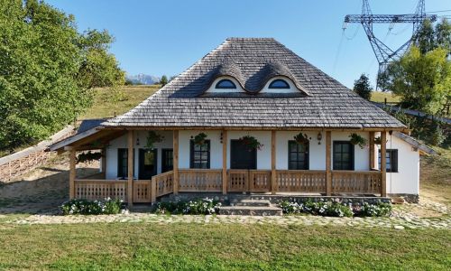 Casuță tradițională cu ciubăr, sauna - Casa de la Nuci Bran