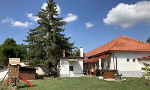 Apró Vendégház Ópusztaszer