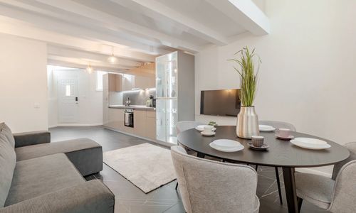 Apartament UItra-Central Lux Oradea 