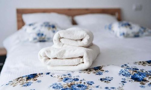 Crossing House Remetea