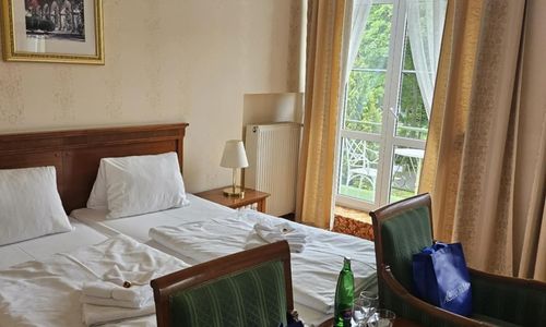 Zámek Červený Hrádek