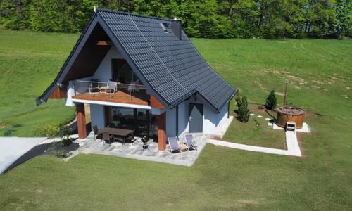 W Sercu Kotliny - luksusowe wille 8 osobowe z balią opalaną drewnem i widokiem na góry Marcinów