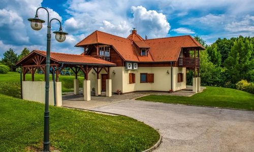 Szarvaskút Vendégházak Zirc