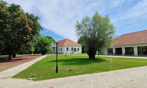 Nagy-Besenyei Kúria Panzió Erdőtelek