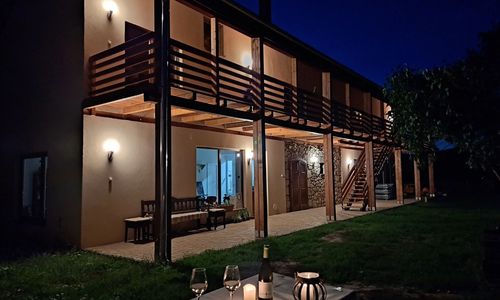 Vadnai Csakazértis Borgazdaság Vendégház