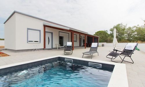 Holiday Home Sandra Privlaka