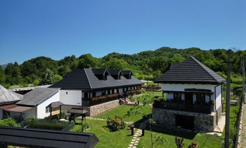 Curtea Țărănească Măldărești