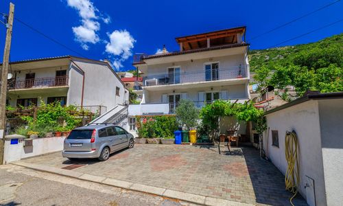 Apartment Dijana Senj