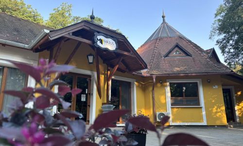 Május 1 Vendégház - Szombathely