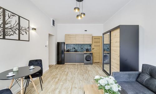 Przytulna Kawalerka w Sercu Nowej Rudy