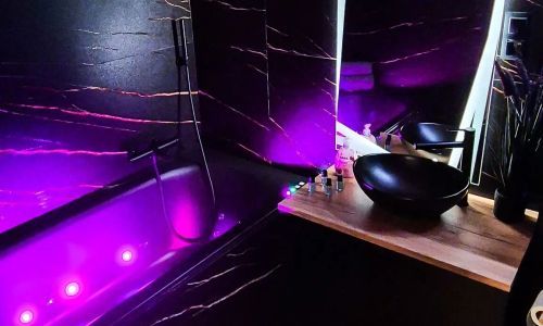 Apartament Nowy Targ Pod 27 wanna z hydromasażem, klimatyzacja