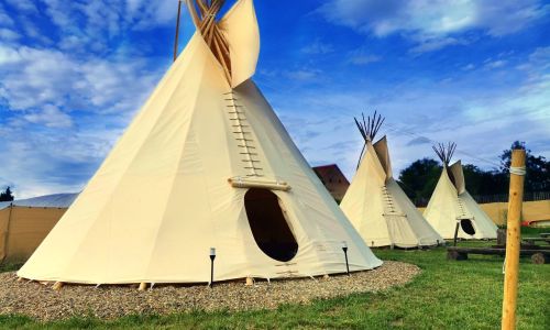 Teepee Camp Lounky