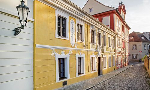 Spa Beerland Chateaux - At The Golden Pear