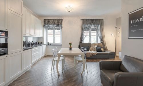 Golden Apartments Warsaw – Elegant Stay, Podwale Street