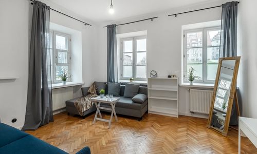 Warsaw Apartments – Mostowa - Elegant & Spacious in Old Town