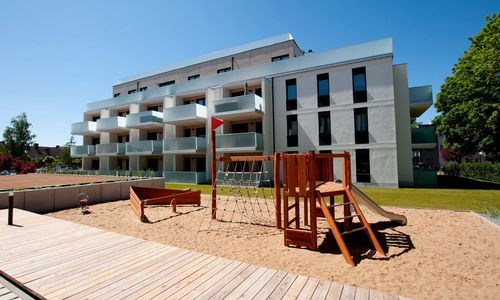 Apartament IKAR Rewal z własnym ogródkiem - przy plaży 