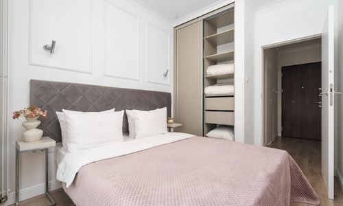 Mennica Residence – Stylish 2-Bedroom Apartment with Private Terrace #144