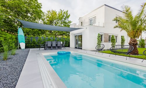 Szabadi Pihenőház Siófok by BLTN