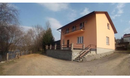 Dom nad Sanem u Asi Średnia Wieś  