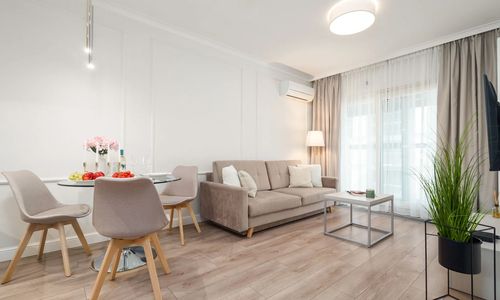 Golden Apartments – Mennica Residence #273