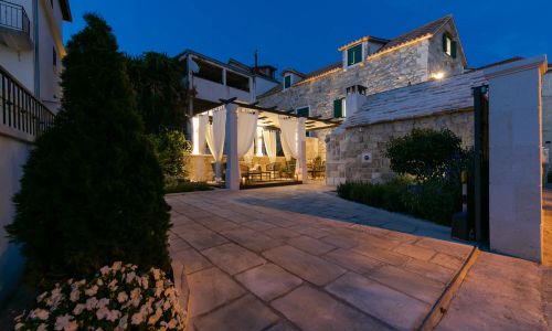Villa Luxury Bante Kaštel Lukšić