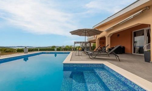 Ház Családok Részére Medencével Debeljak, Zadar - 25030 Debeljak