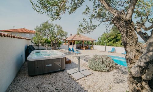Yellowhammer Apartments - Villa Dva