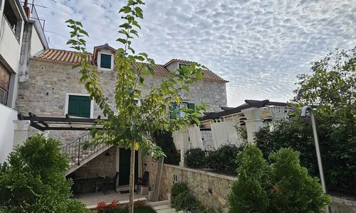 Casa di Pietra Stone House Kaštel Lukšić