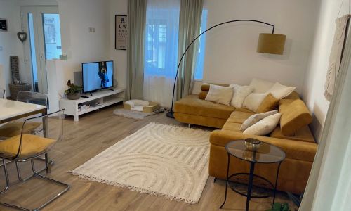 Angyalkert Apartman Balatonszárszó