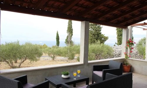 Nyaralóház Parkolóhellyel Supetar, Brac - 25125 Supetar