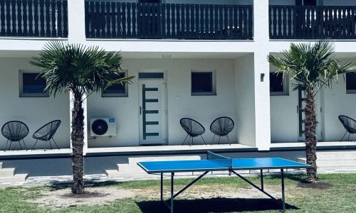 Balaton a kertben, Villa, Balatonfenyves