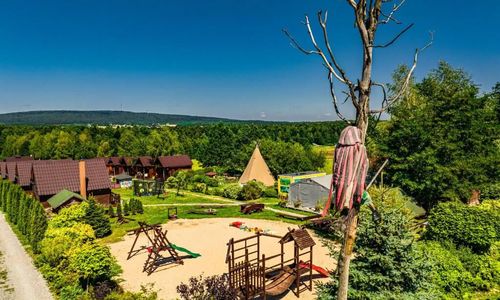  Siedlisko Carownica Family & Wellness Lechów