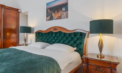 Casa Doseanu - Palatul Stern Historic Apartment Oradea