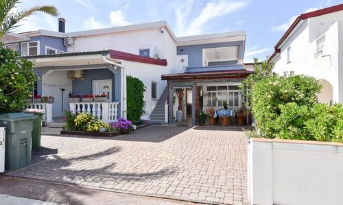 Apartments Karacic Vir