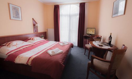 Boglárka Panzió Étterem Mezőkövesd