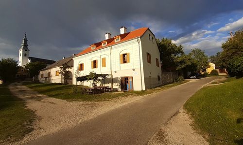 Köveskál Panzió Köveskál
