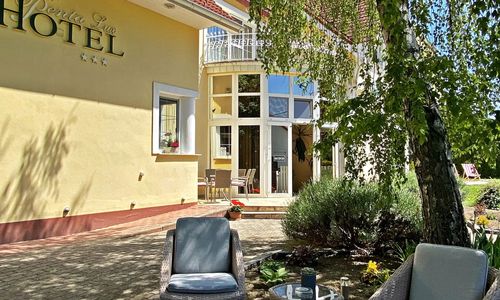 Penta Lux Hotel és Apartman Tata