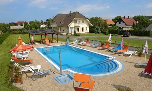 Ilona Apartmanházak Gyenesdiás