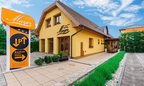 Hotel Mayer Alsóörs