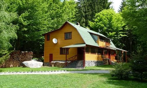 Casa de oaspeți Szilvia Izvoare