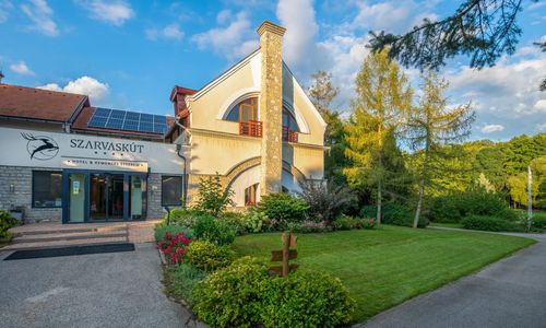 Szarvaskút Wellness Hotel és Kemencés Étterem Zirc